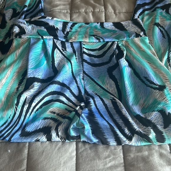 Like Brand Sheet Printed Stretch Leggings with Pleats - Medium - Picture 5 of 5